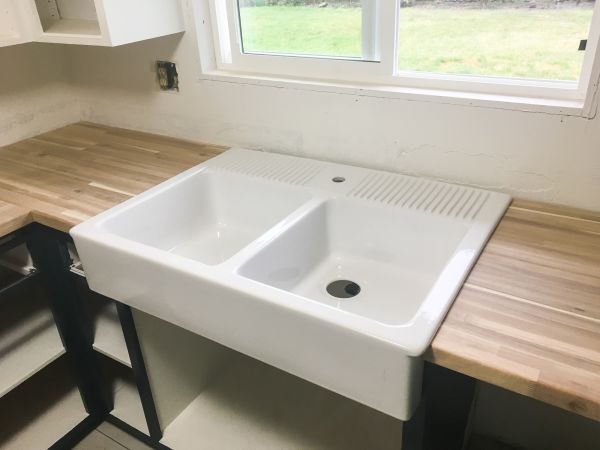 Cost of Chipped Sink Repair in Rockville