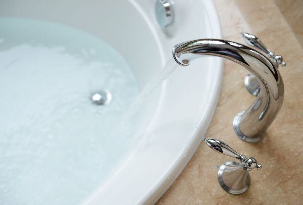 Cost of Tub Faucet Replacement in Rockville